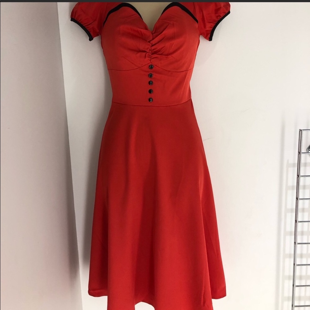 Vintage retro style red sweetheart swing dress - Picture 3 of 8
